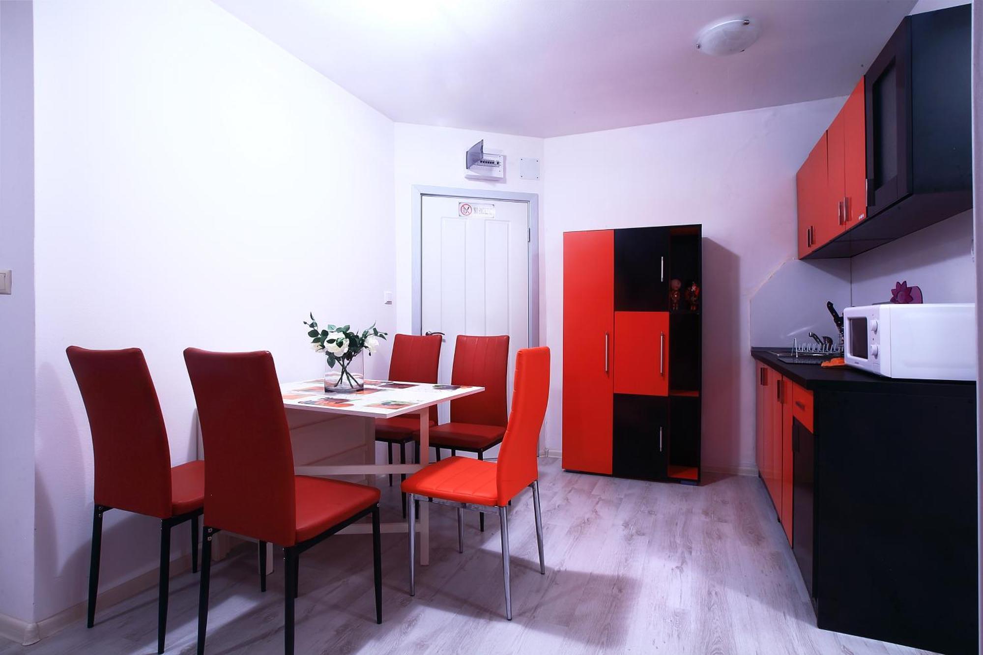 Private Apartment With Parking And Pool Balchik Ngoại thất bức ảnh