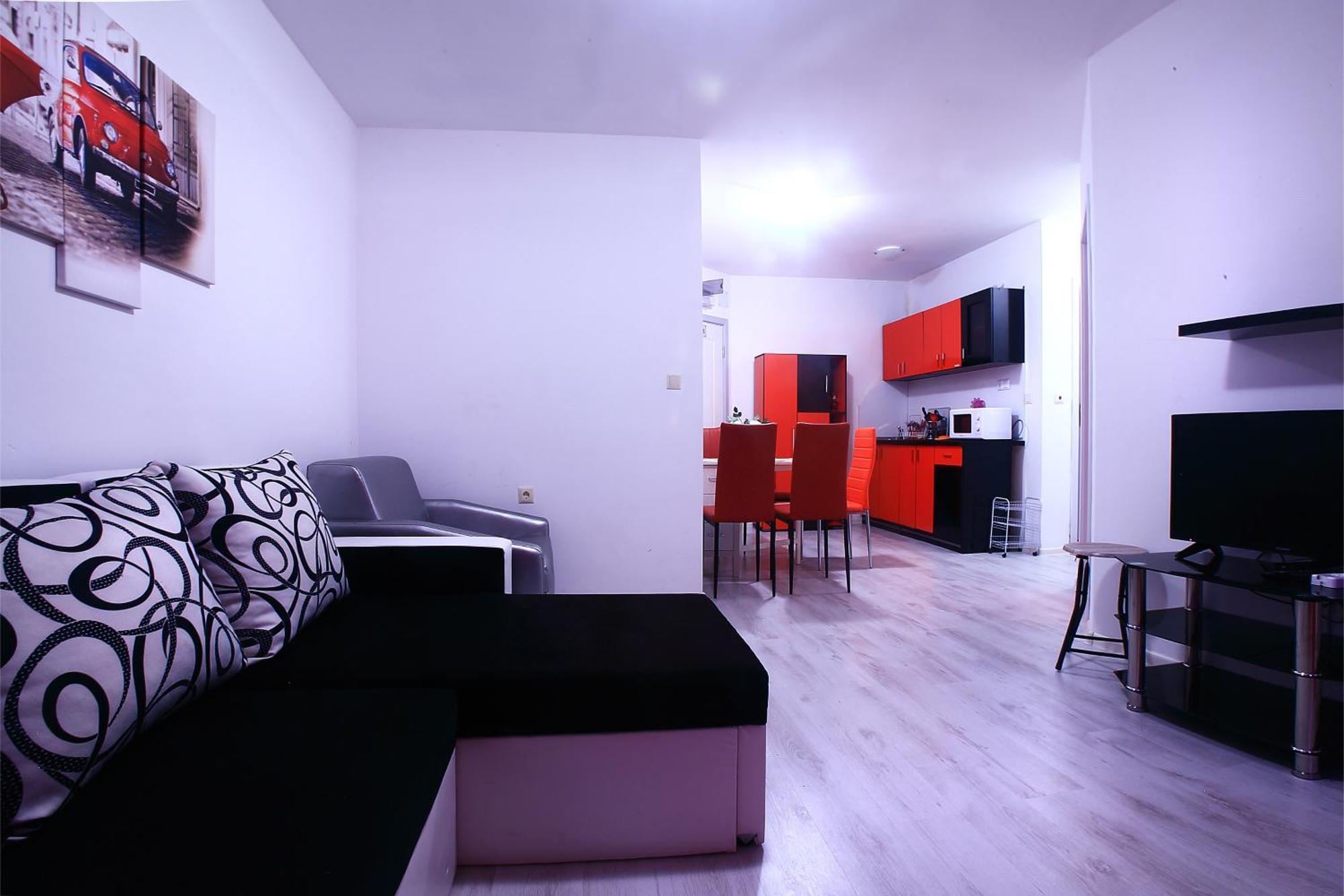Private Apartment With Parking And Pool Balchik Ngoại thất bức ảnh