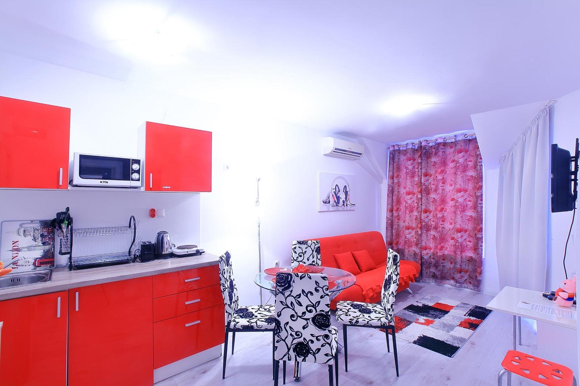 Private Apartment With Parking And Pool Balchik Ngoại thất bức ảnh