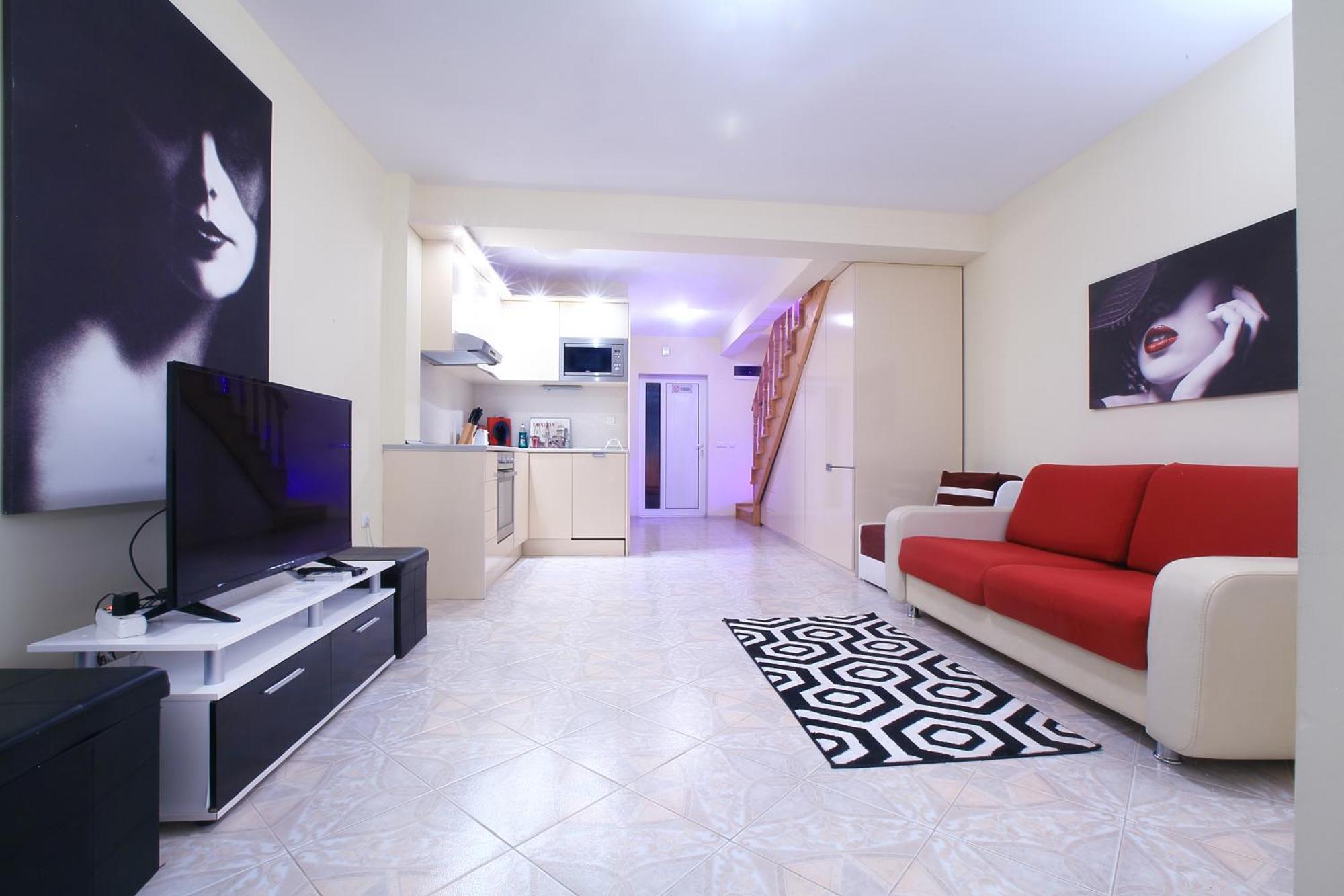 Private Apartment With Parking And Pool Balchik Ngoại thất bức ảnh