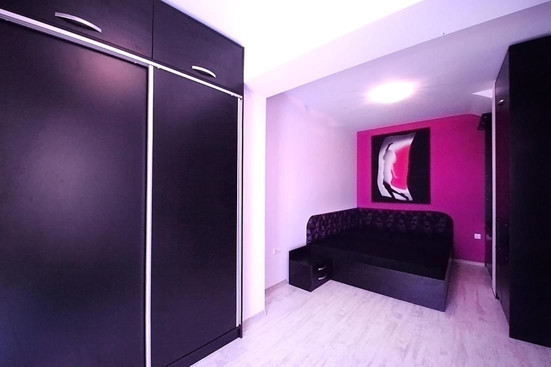 Private Apartment With Parking And Pool Balchik Ngoại thất bức ảnh