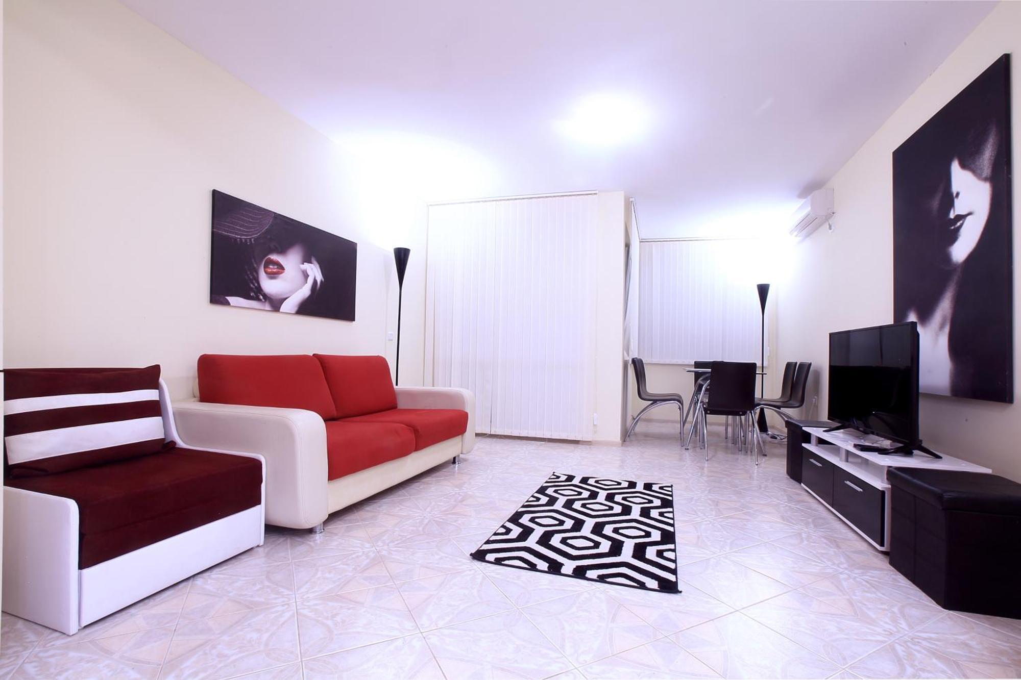 Private Apartment With Parking And Pool Balchik Ngoại thất bức ảnh